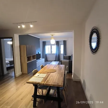 En El Corazon De Y Cerca De Todo * Gijon